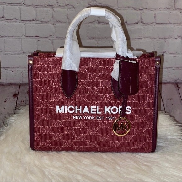 Michael Kors MIRELLA Xbody/ZOOEY Micro Barrel Pouch 2pc Set - Picture 2 of 9